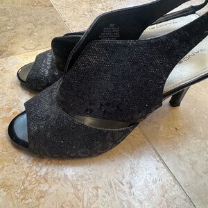 Bandolino Black Textured Heels